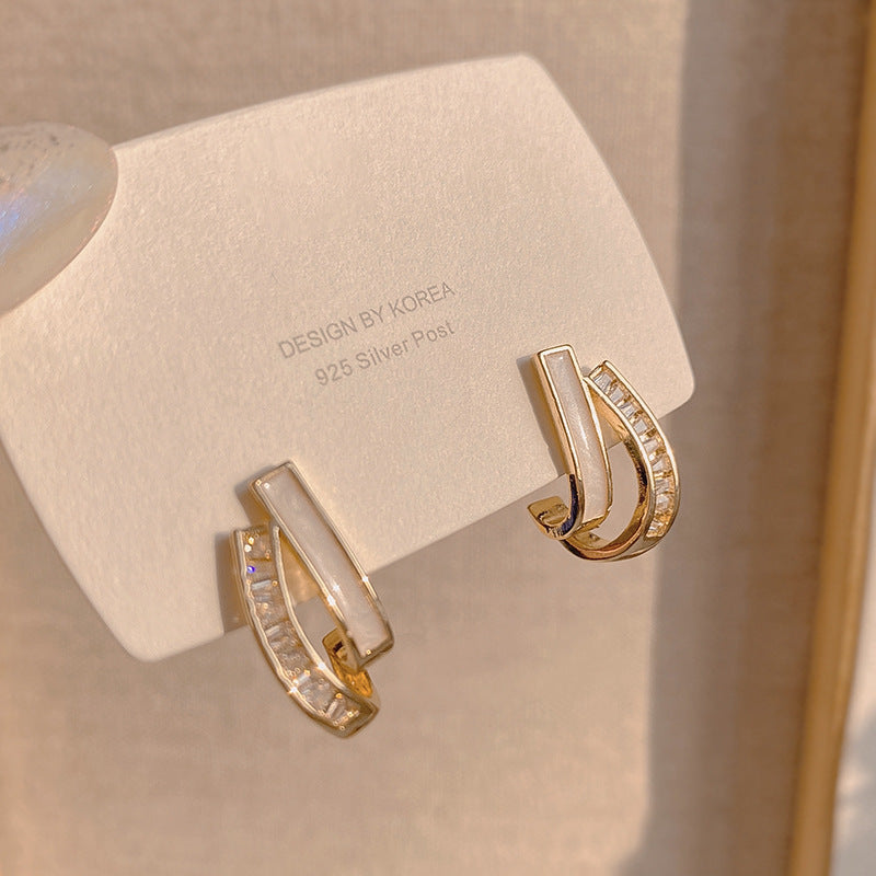 Beautiful Earring with Unique Style