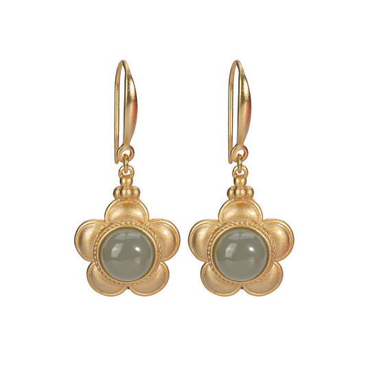Romantic Gold Earring for Special Moments