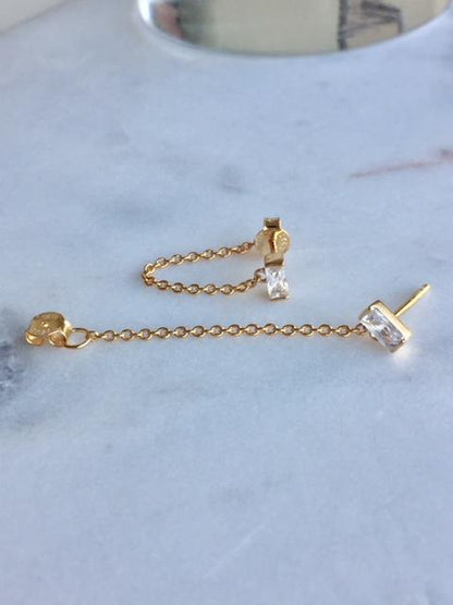Romantic Gold Earring for Special Moments