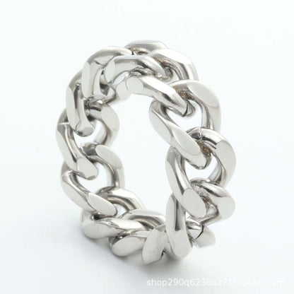 Classic Chain with Timeless Appeal