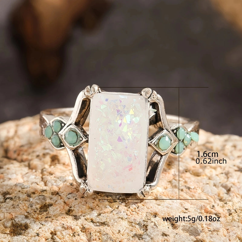 Charming Silver Ring for Any Occasion