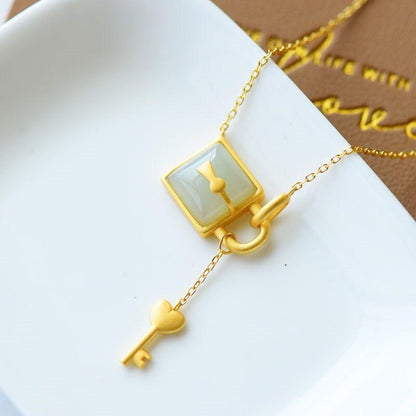 Stunning Gold Necklace for Daily Wear