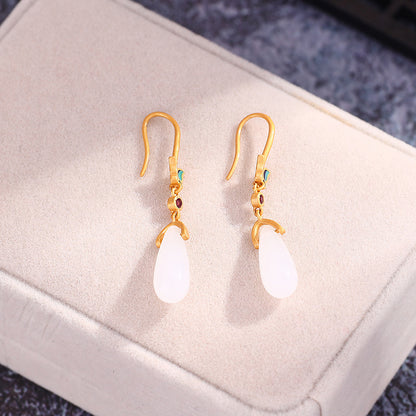 Romantic Gold Earring for Special Moments