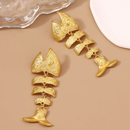 Beautiful Gold Earring with Unique Style