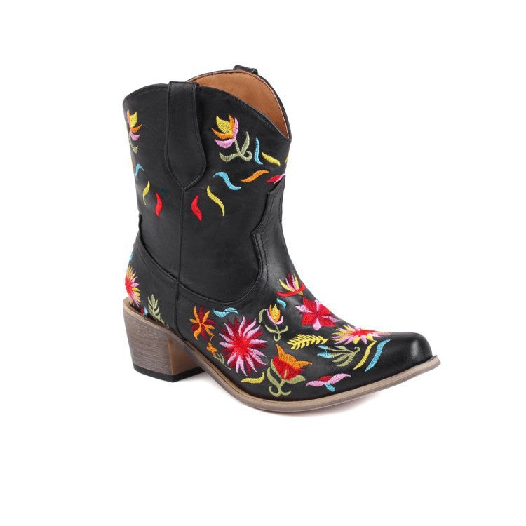 Graceful Orthopedic Boots for Modern Look