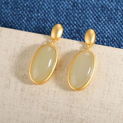 Charming Gold Earring for Any Occasion