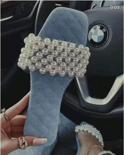 Graceful Orthopedic Sandals for Modern Look