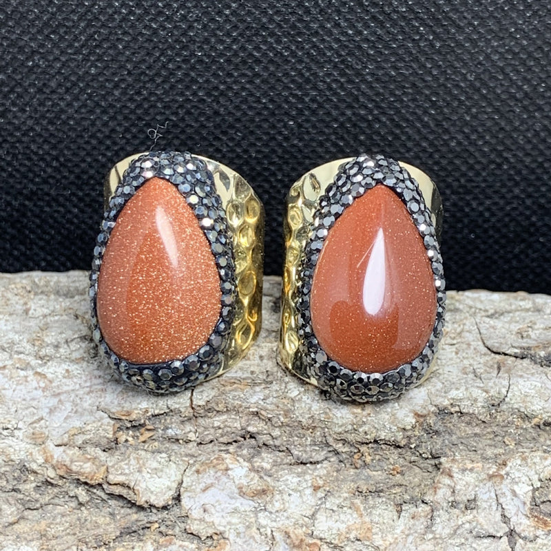 Charming Gold Ring for Any Occasion