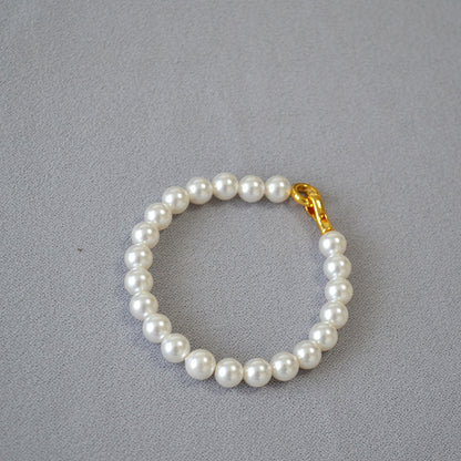 Charming Gold Bracelet for Any Occasion