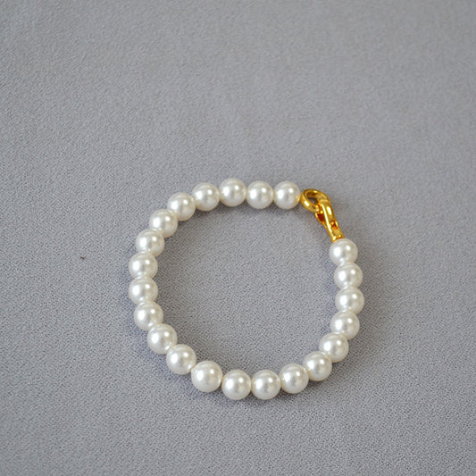 Charming Gold Bracelet for Any Occasion