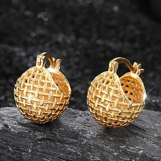 Charming Piece for Any Occasion