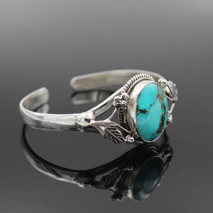 Beautiful Bracelet with Unique Style