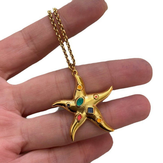 Elegant Pendant for Every Occasion