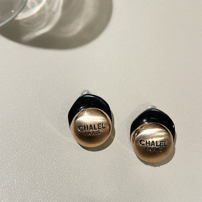 Delicate Artisan Gold Earring