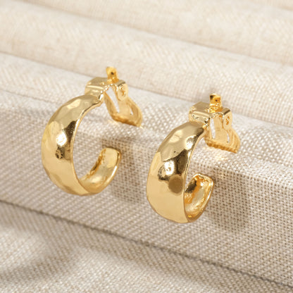 Charming Earring for Any Occasion