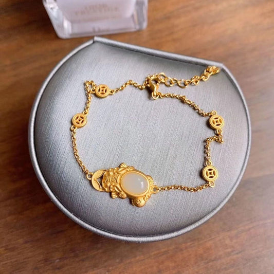 Romantic Silver Bracelet for Special Moments
