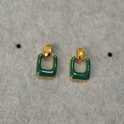 Elegant Gold Earring for Every Occasion