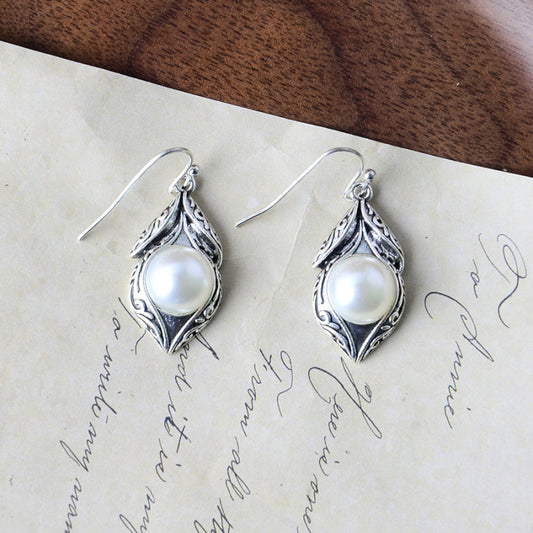 Stunning Pearl Earring for Daily Wear