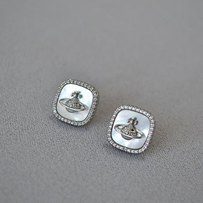 Elegant Silver Earring for Every Occasion
