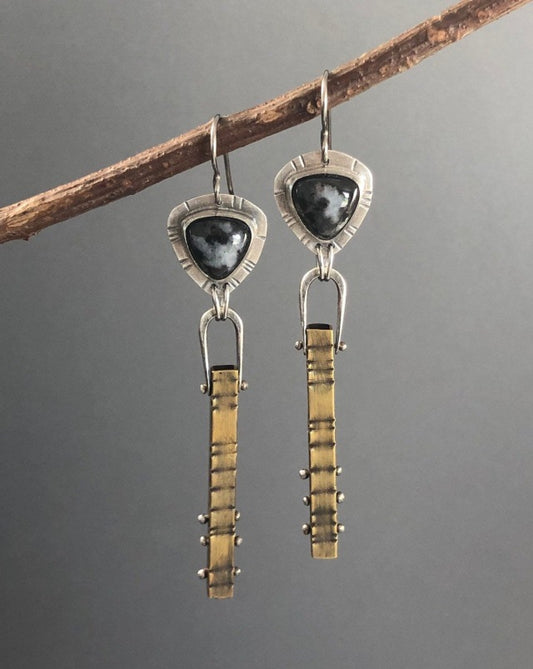 Charming Earring for Any Occasion