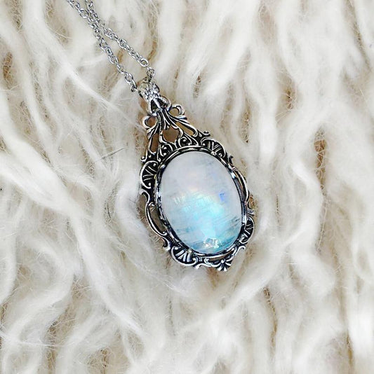 Stunning Necklace for Daily Wear
