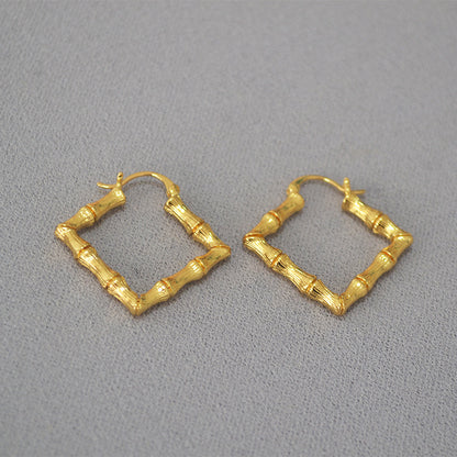 Beautiful Gold Earring with Unique Style