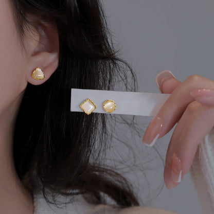 Stunning Earring for Daily Wear