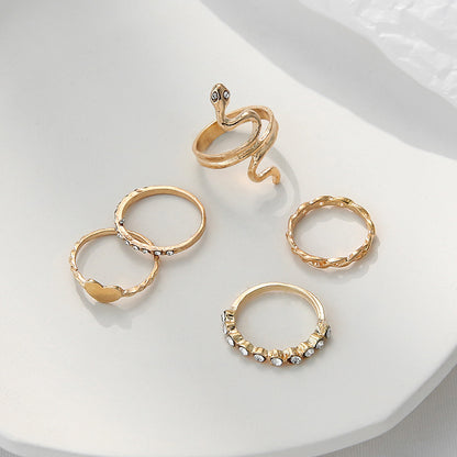 Romantic Chain for Special Moments