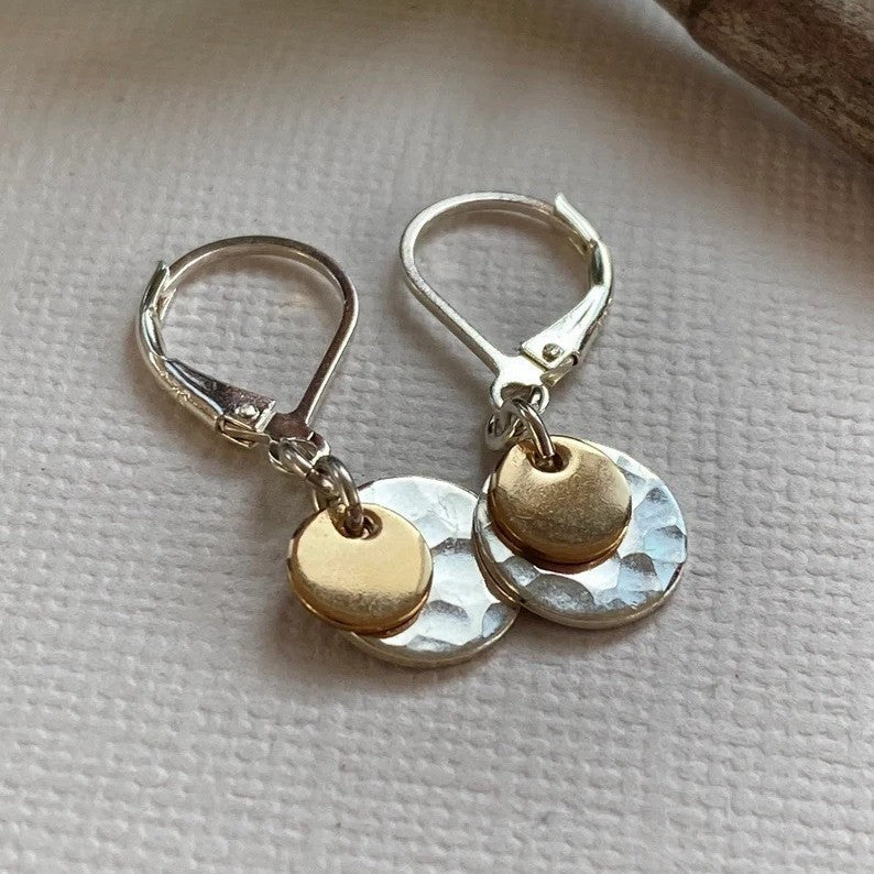 Romantic Gold Earring for Special Moments