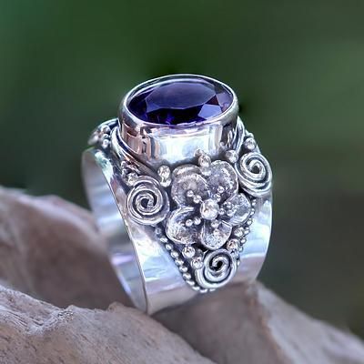 Beautiful Silver Ring with Unique Style