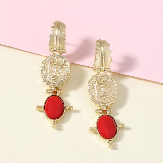 Classic Earring with Timeless Appeal
