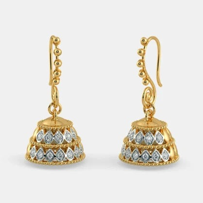Charming Gold Earring for Any Occasion