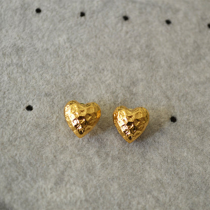 Charming Silver Earring for Any Occasion