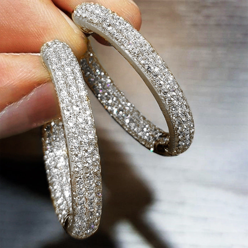 Classic Earring with Timeless Appeal