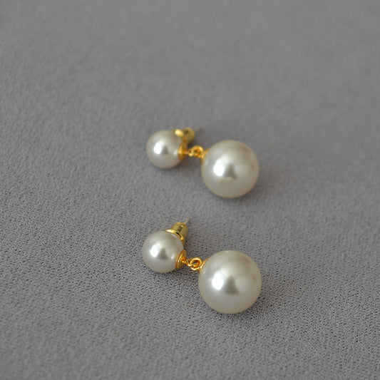 Beautiful Silver Earring with Unique Style