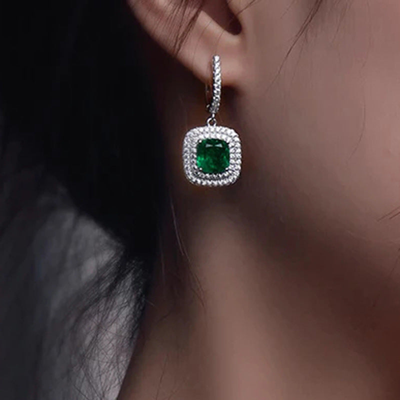 Stunning Earring for Daily Wear