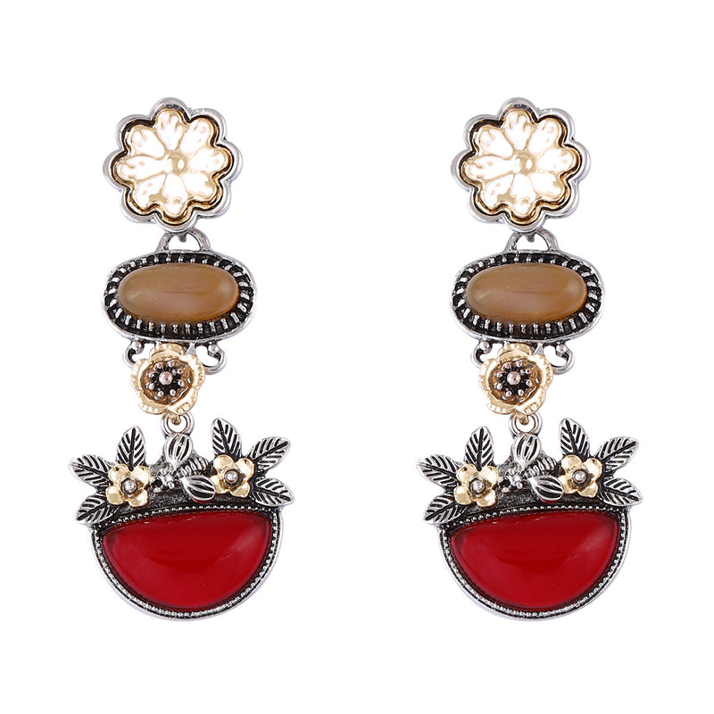 Charming Piece for Any Occasion