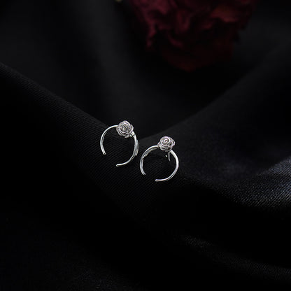 Charming Earring for Any Occasion