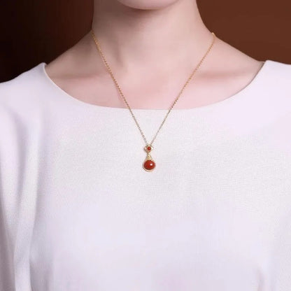 Beautiful Gold Set with Unique Style