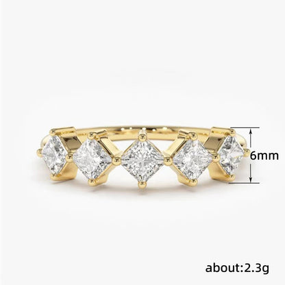 Classic Gold Ring with Timeless Appeal
