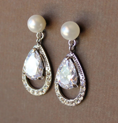 Classic Earring with Timeless Appeal