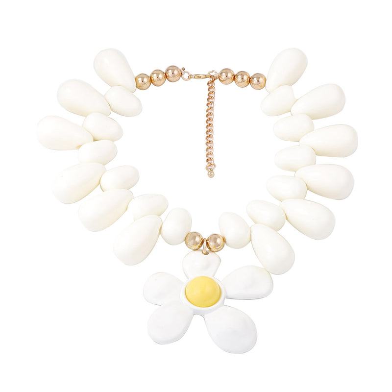 Charming Piece for Any Occasion