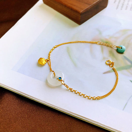 Charming Silver Bracelet for Any Occasion