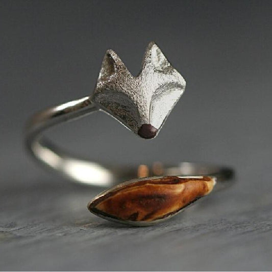 Charming Silver Ring for Any Occasion