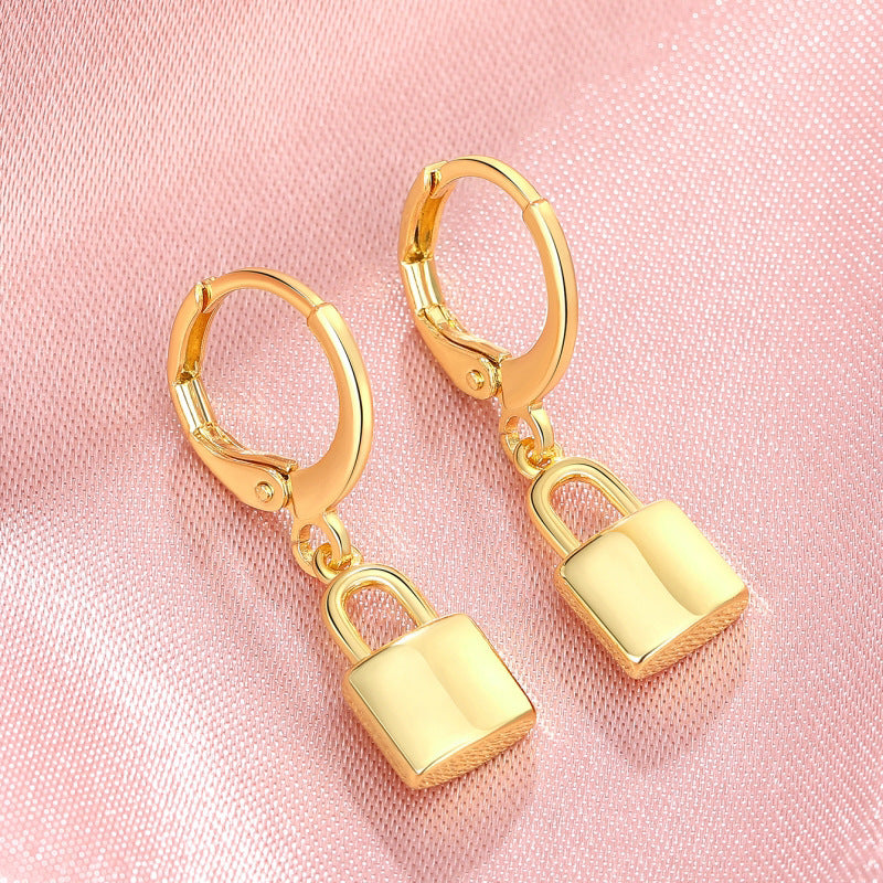 Classic Earring with Timeless Appeal