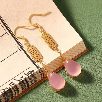 Romantic Silver Earring for Special Moments