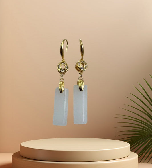 Romantic Silver Earring for Special Moments