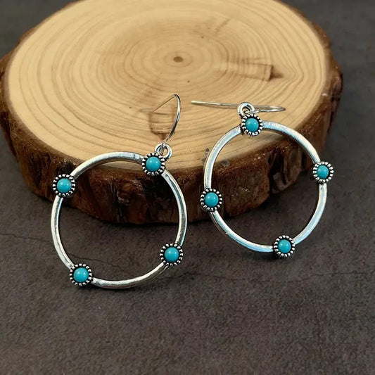 Charming Earring for Any Occasion