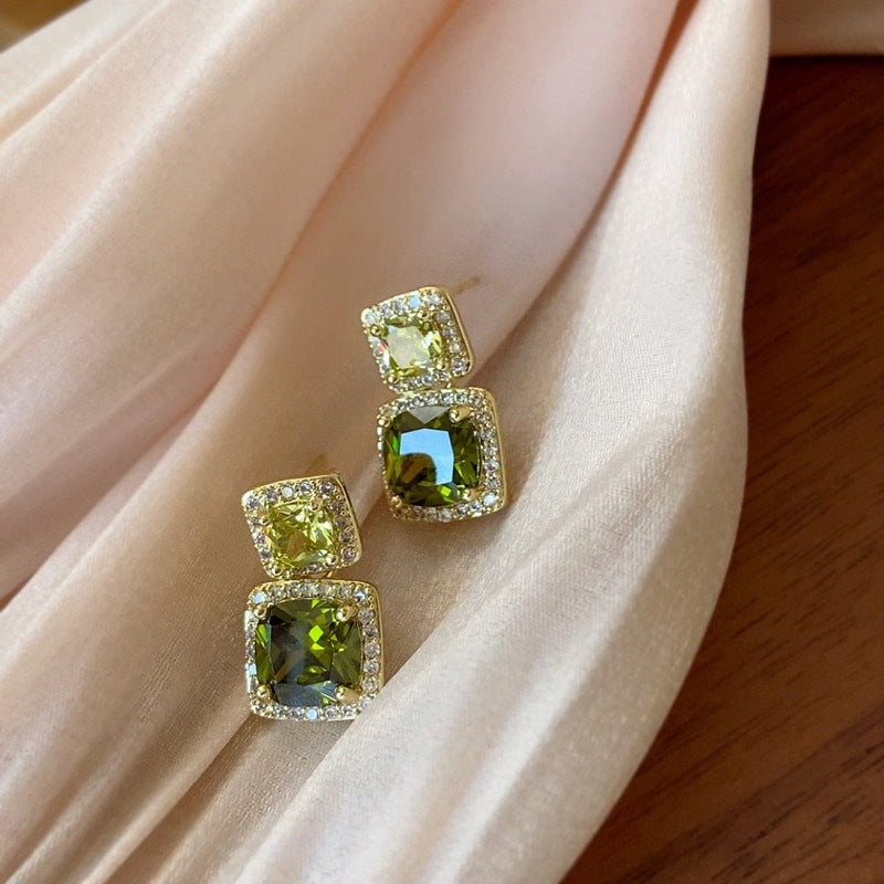 Stunning Earring for Daily Wear