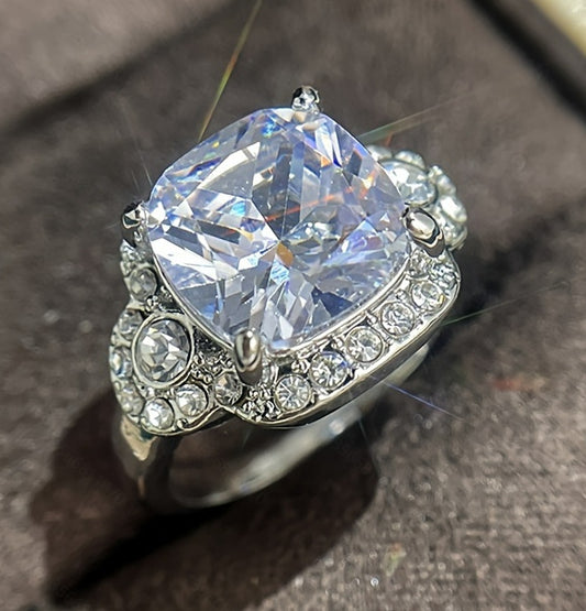 Delicate Artisan Ring